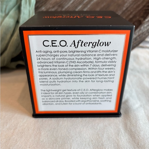 Sunday Riley C.E.O. Afterglow Brightening Vitamin C Gel Cream • Hydrating • Glow - Picture 5 of 9
